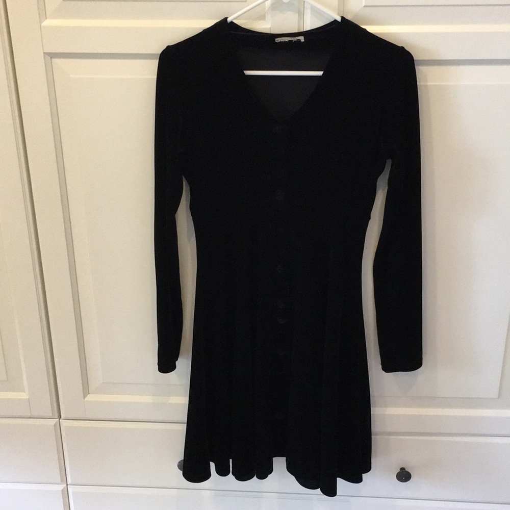 Black velvet long sleeve dress